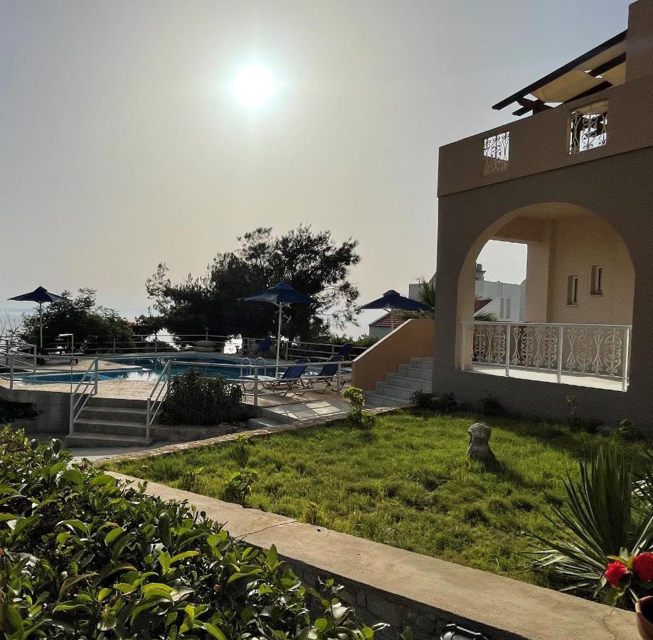 Nostalgia Villas Tersanas Bagian luar foto
